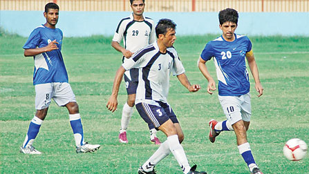 Rehman helps KESC edge KPT 3-2