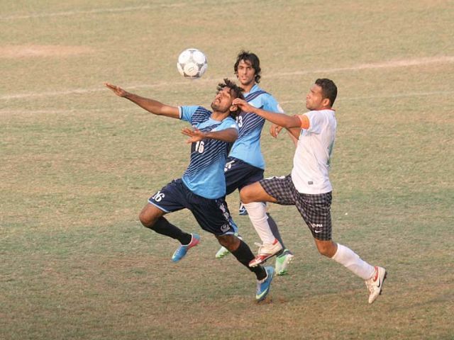 Politics once again headlines Pakistan football [Express Tribune]