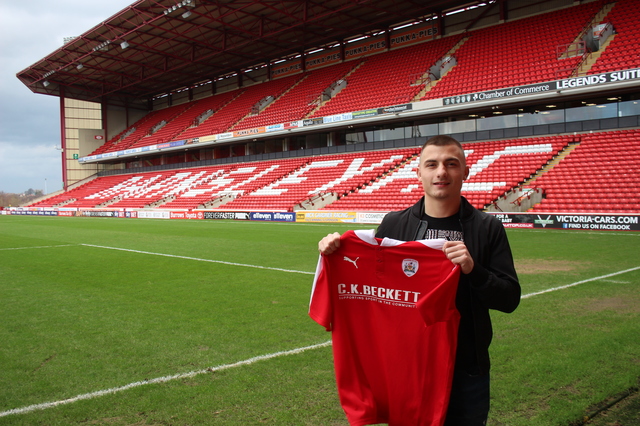 Otis Khan joins Barnsley FC