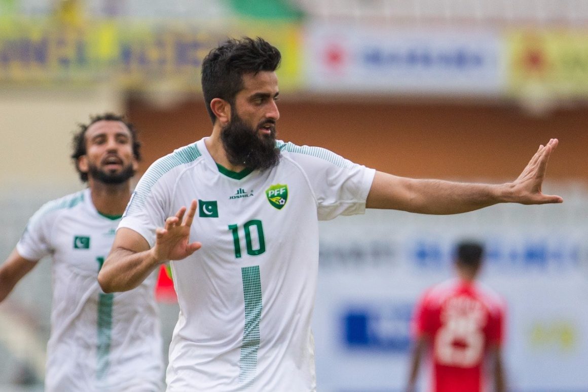 Hassan feels sorry for Pak footballers [The News]