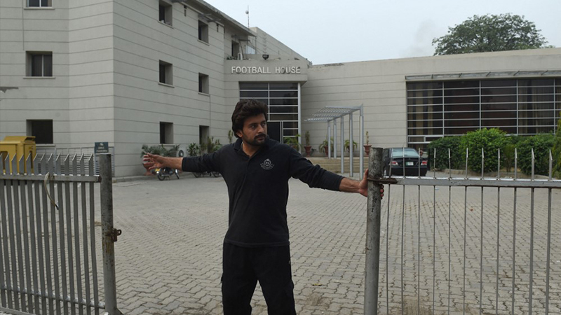 Ashfaq group willing to vacate PFF HQ if NC holds elections in September [Dawn]