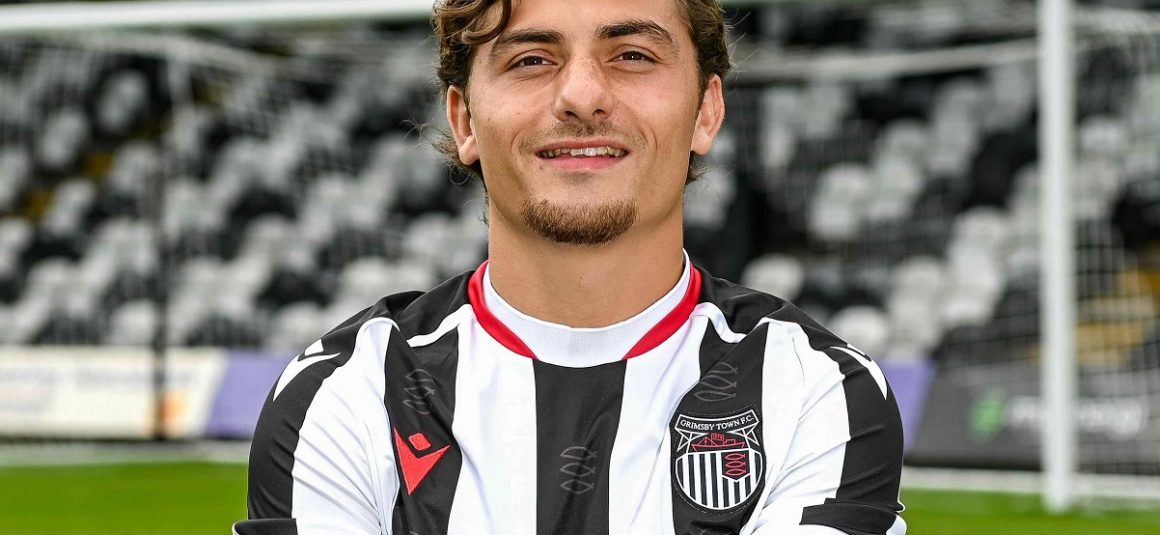 Grimsby Town’s Otis Khan to represent Pakistan football team [Geo Super]