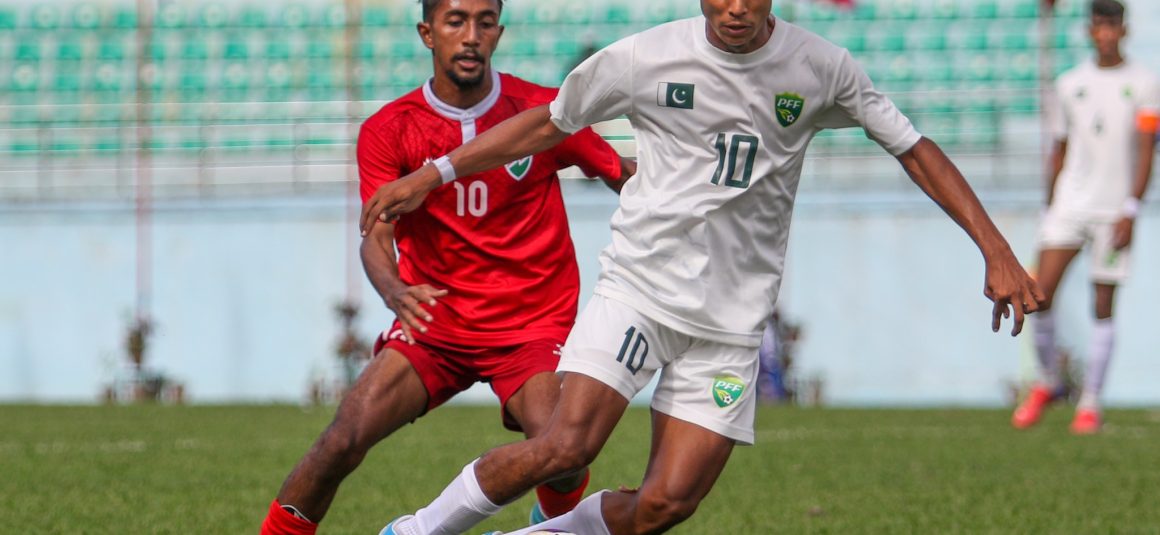 Desperation of Shahjehan and many other footballers grows [The News]