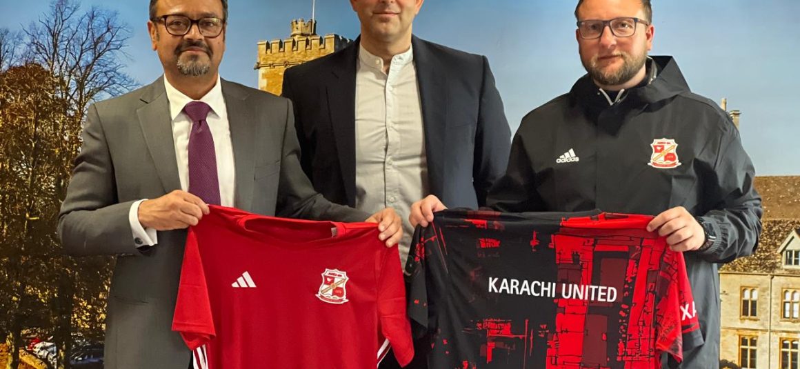 Karachi United and Swindon Town sign MoU Karachi United and Swindon Town sign MoU