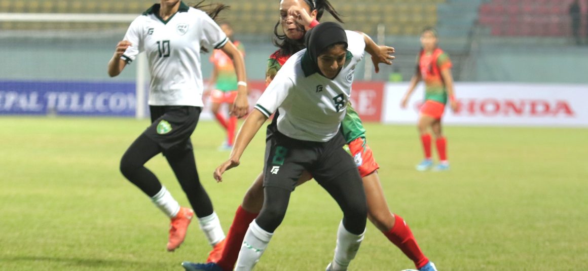 Pakistan Holds Bangladesh to a 1-1 Draw in SAFF WC – Full Match Report  [Footballer.pk]